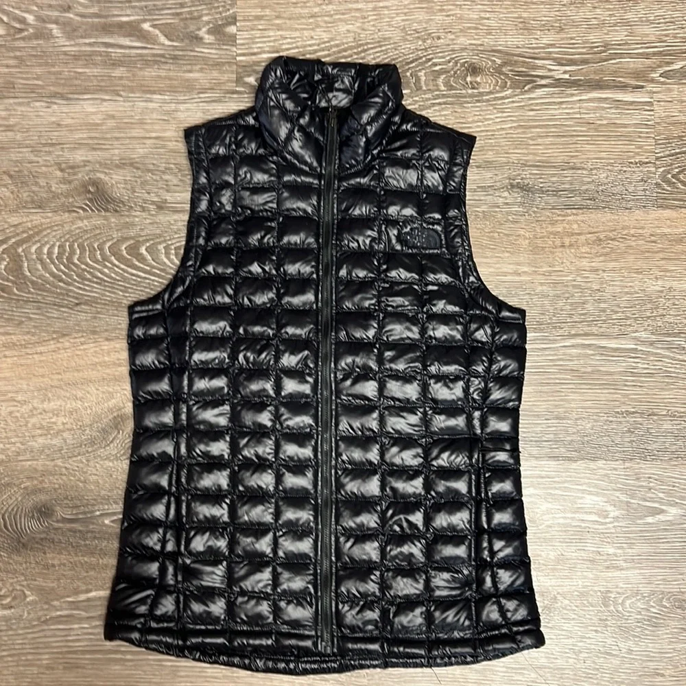 Black on Black North Face Puffer Vest - Picture 3 of 4